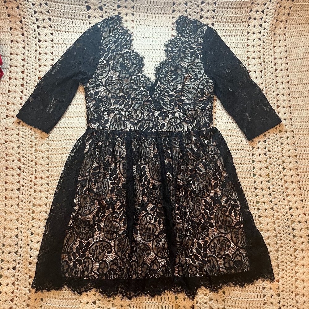 Soieblu Black Lace Deep V Neck 3/4 Sleeve Dress Size Large